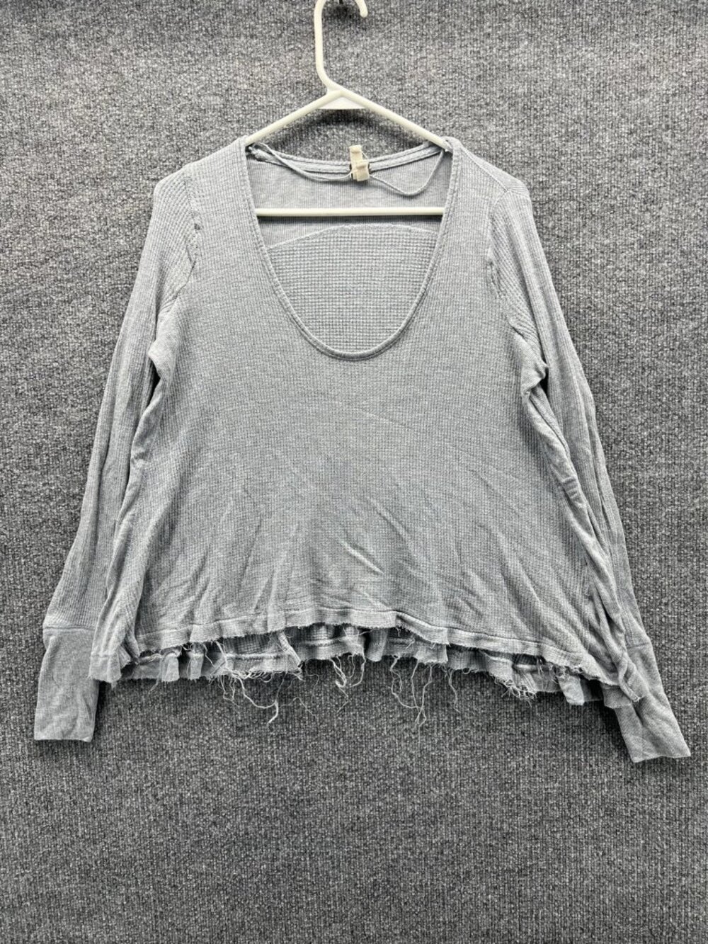 We The Free Shirt Womens XS Gray Waffle Knit Scoop Neck Long Sleeve Ruffle Hem